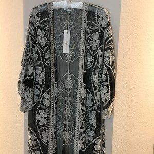 NWT black & cream lace duster/cover up OS